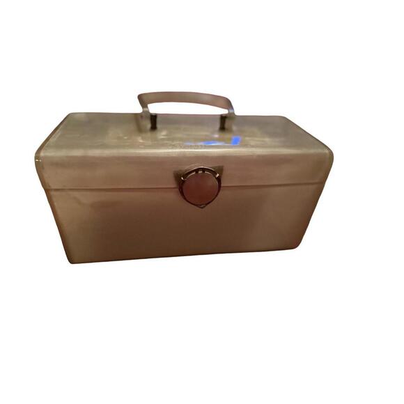 Vintage Womens 1950 White Pearlized Lucite Box Style Purse Retro Elegance 9"x5" - Picture 2 of 16